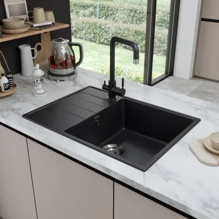 Lacrima 700 Черный